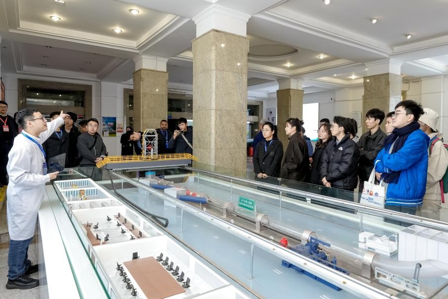 1764473598509014.jpg 1764473598509014.jpg